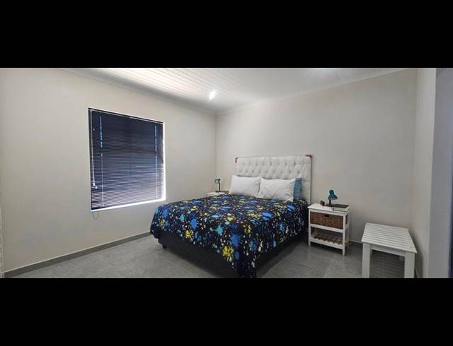 2 BEDROOM HOUSE FOR SALE IN HARBOUR LIGHTS